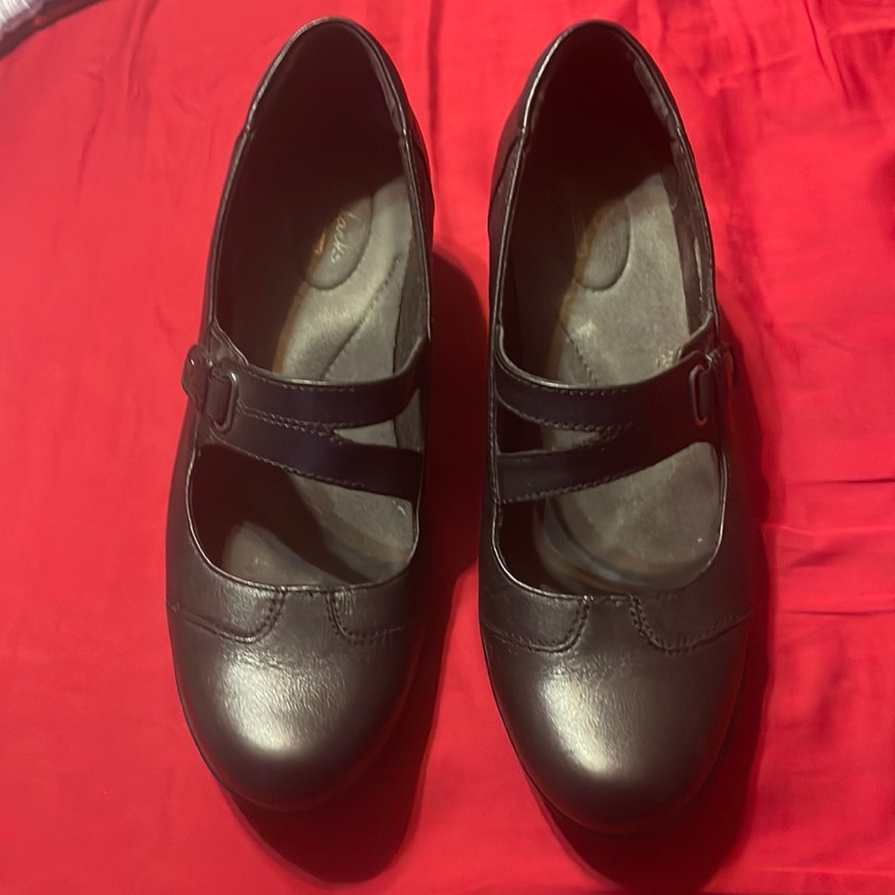 Clarks Mary Jane pump (regular width)